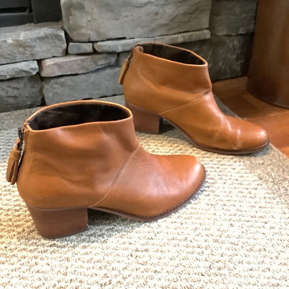 Tom’s Tassel Ankle Boots fit Sz 9 - Picture 1 of 10